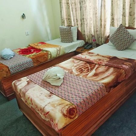 Hotel Blue Magnet Pokhara Kültér fotó
