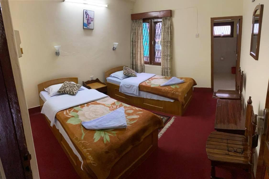 Hotel Blue Magnet Pokhara Kültér fotó