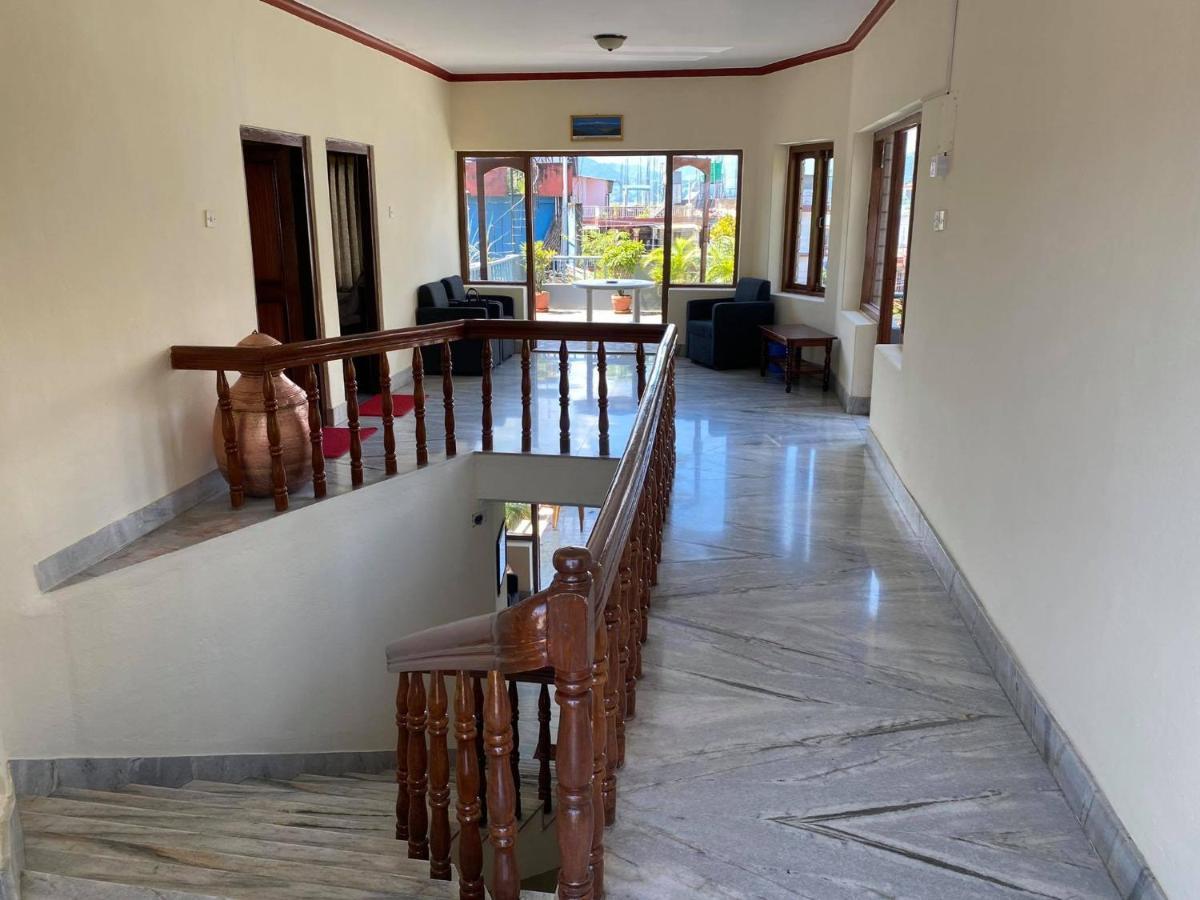 Hotel Blue Magnet Pokhara Kültér fotó