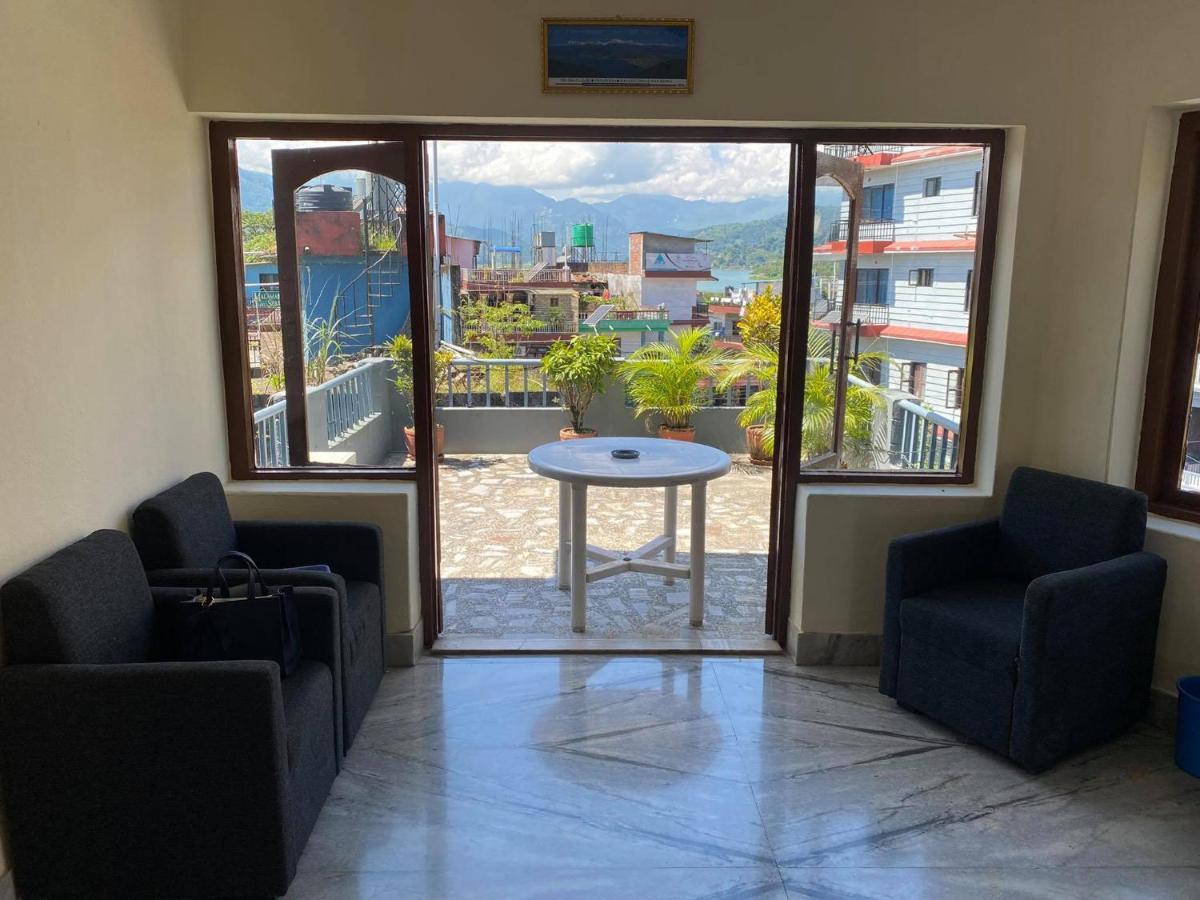 Hotel Blue Magnet Pokhara Kültér fotó