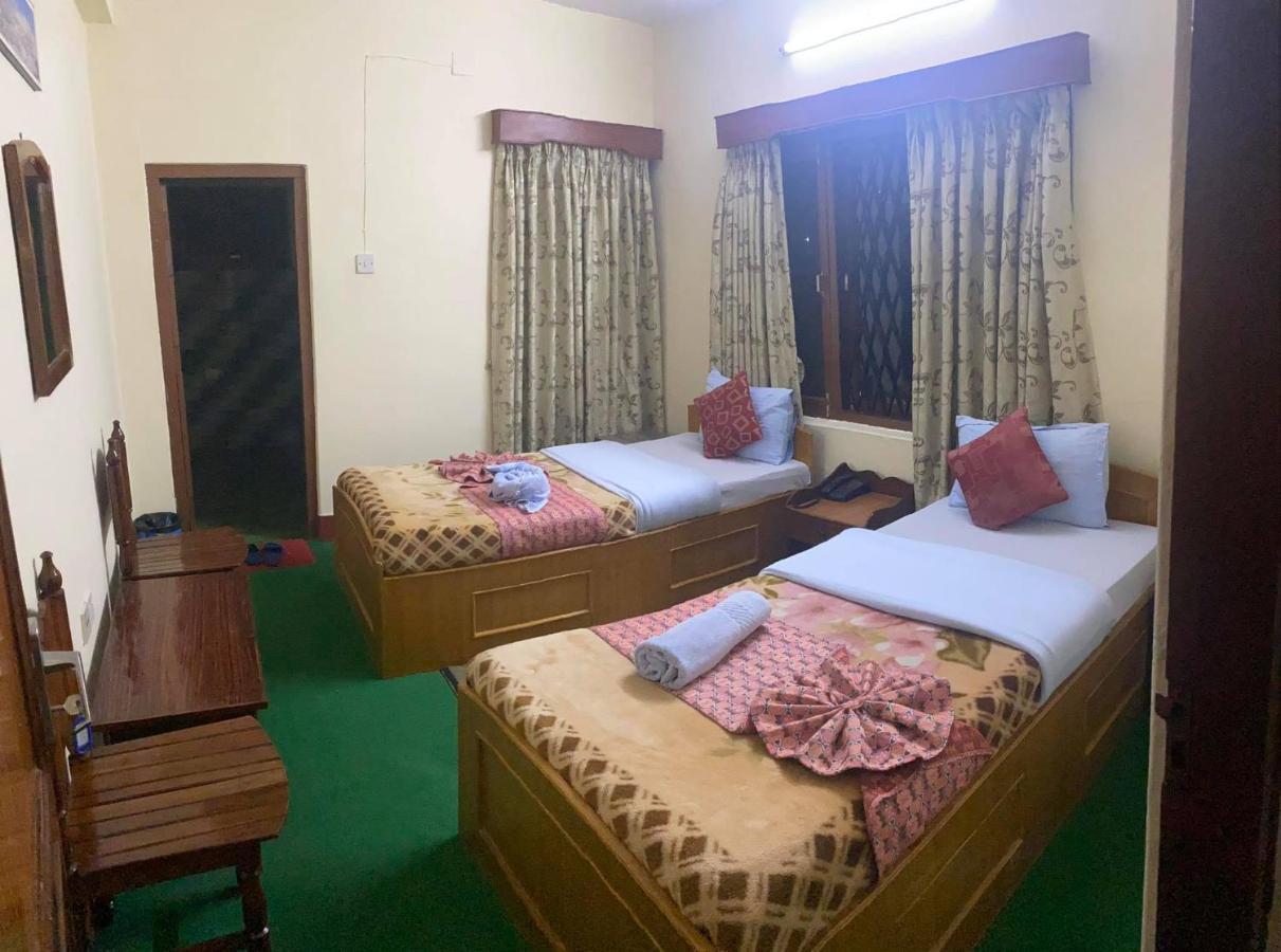 Hotel Blue Magnet Pokhara Kültér fotó