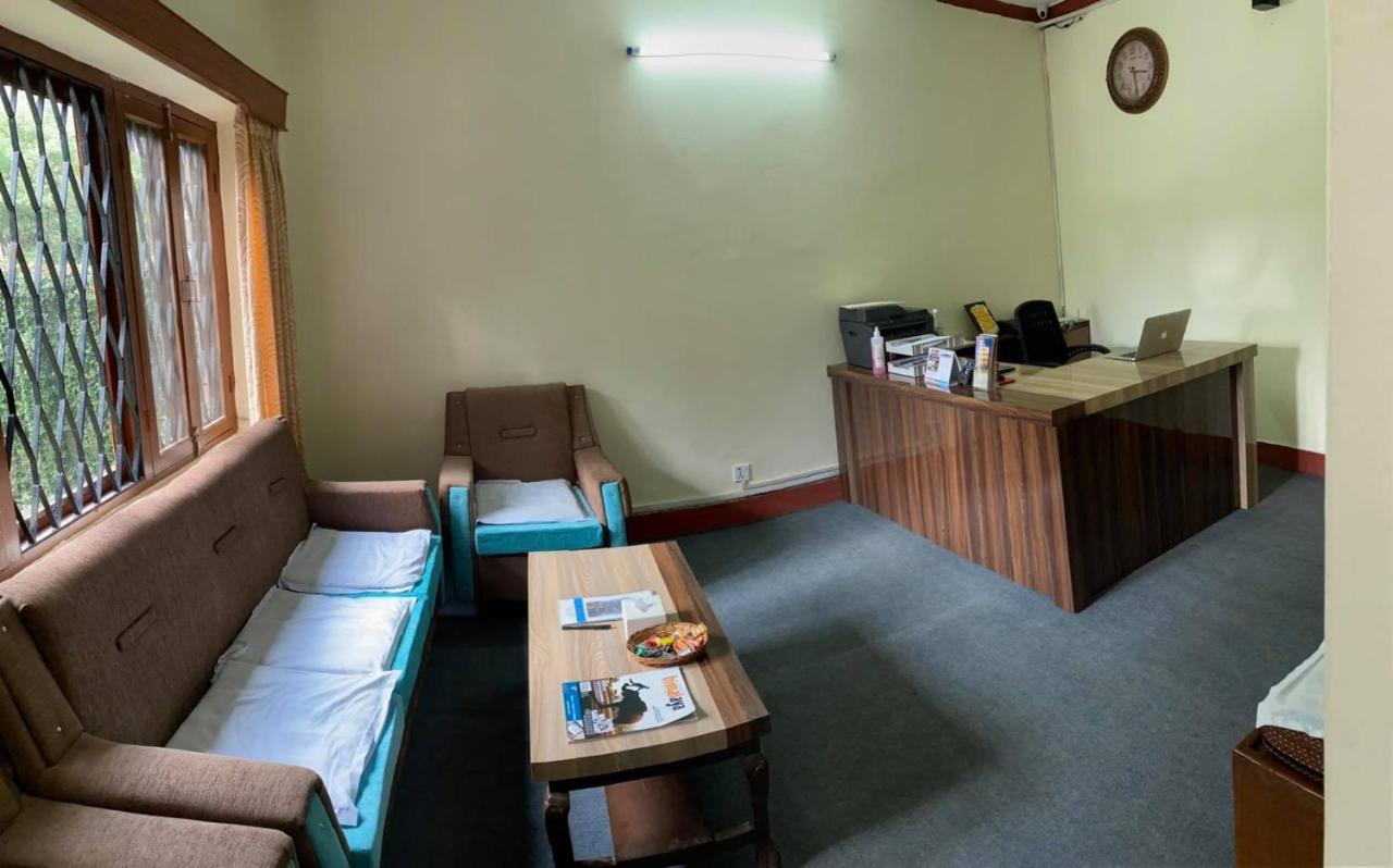 Hotel Blue Magnet Pokhara Kültér fotó
