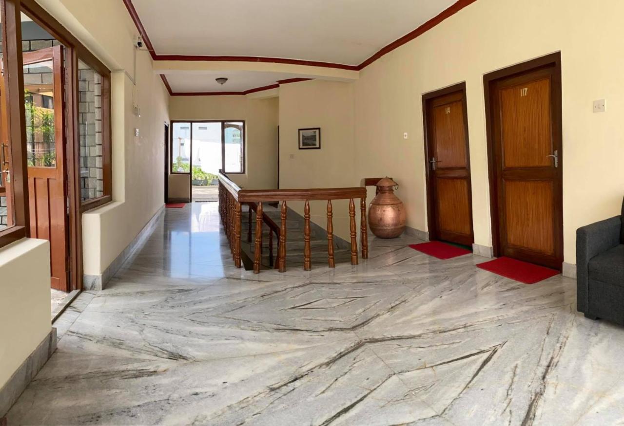 Hotel Blue Magnet Pokhara Kültér fotó