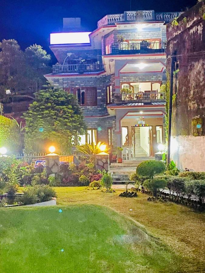 Hotel Blue Magnet Pokhara Kültér fotó