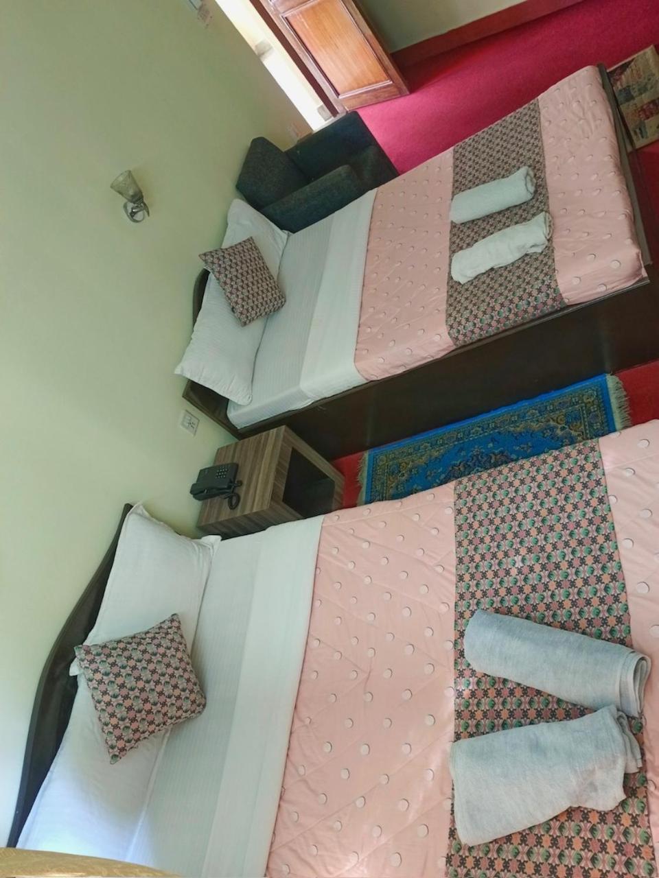 Hotel Blue Magnet Pokhara Kültér fotó