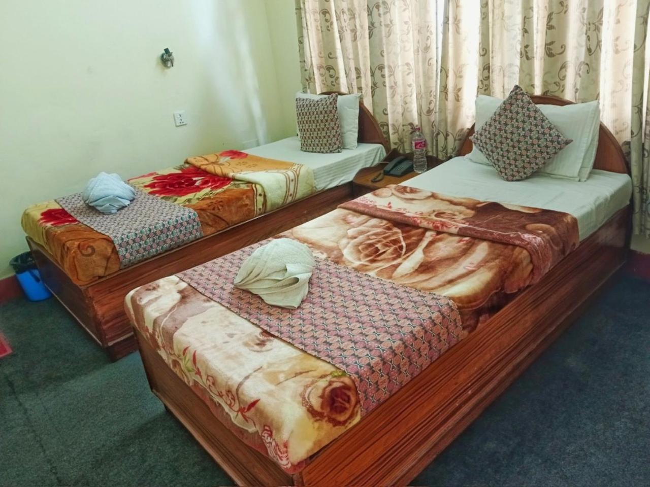 Hotel Blue Magnet Pokhara Kültér fotó