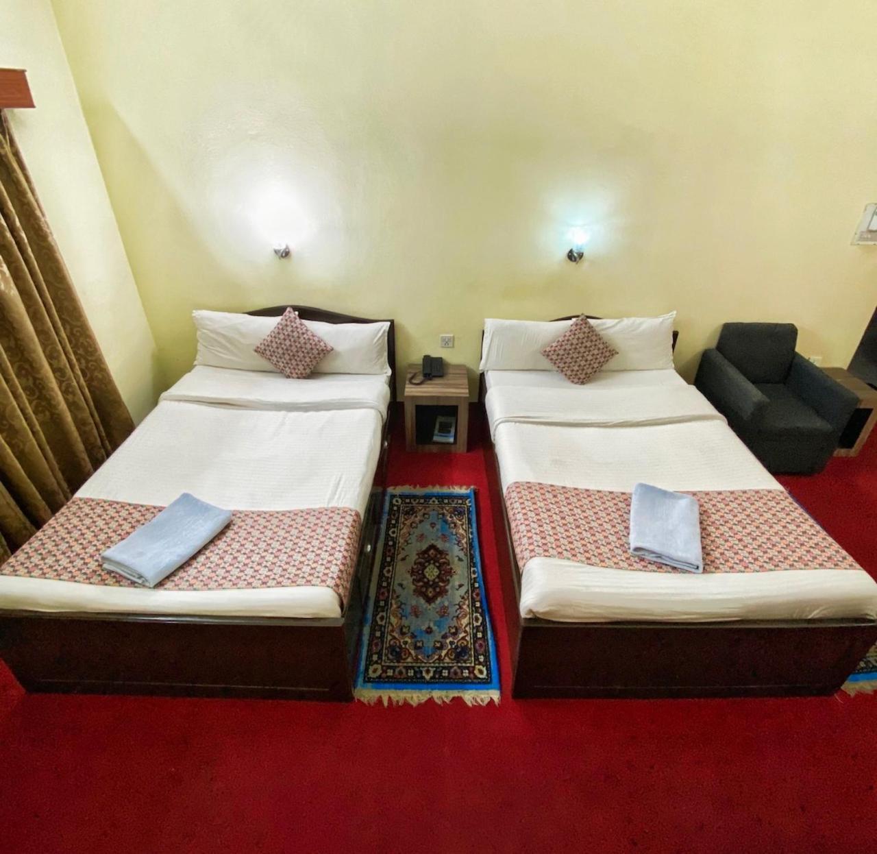 Hotel Blue Magnet Pokhara Kültér fotó